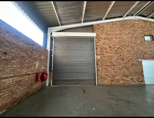 450M² WAREHOUSE TO LET IN HALFWAY HOUSE